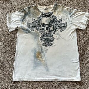 Harley Davidson motorcycle men’s short sleeve T-shirt in an XL.